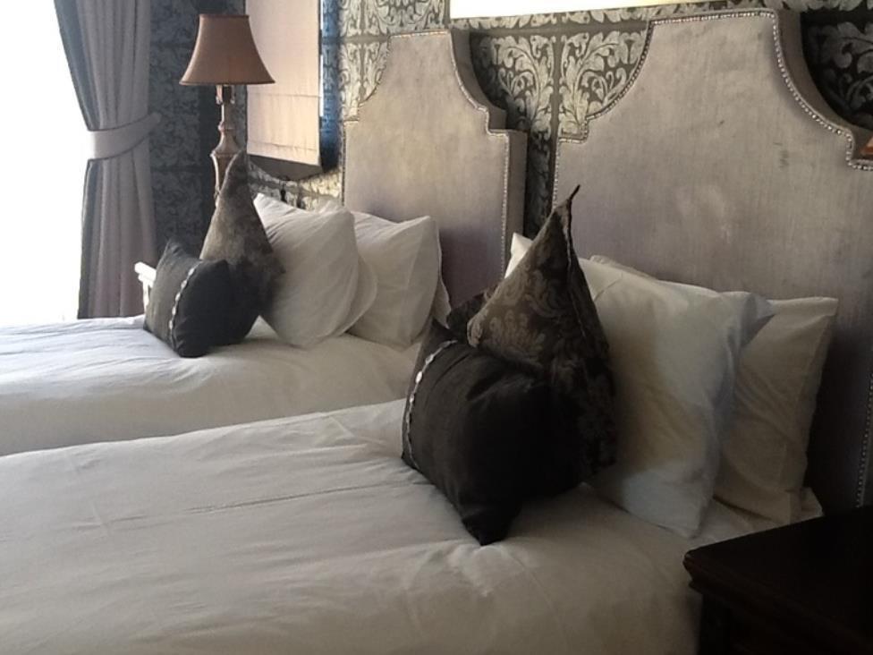 Bella Casa Guesthouse Йоханесбург Екстериор снимка