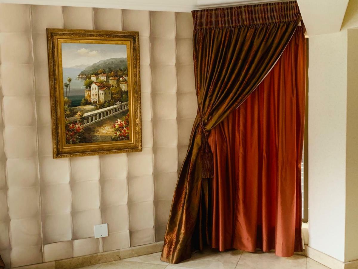 Bella Casa Guesthouse Йоханесбург Екстериор снимка