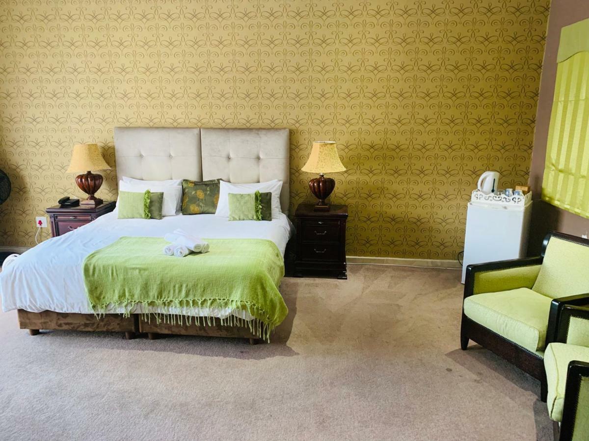 Bella Casa Guesthouse Йоханесбург Екстериор снимка